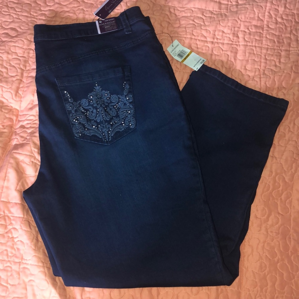 Gloria Vanderbilt size 16W short